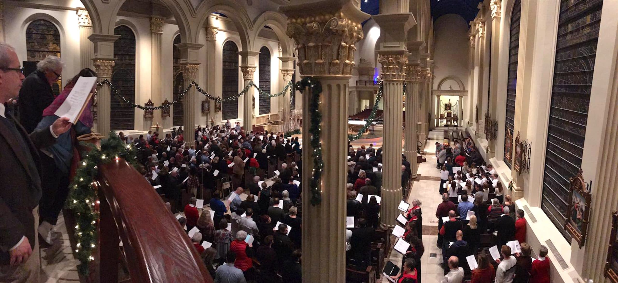 William Baker Festival Singers, Candlelight, Carols and Cathedral, 2018. Photo by Douglas Woolery.
