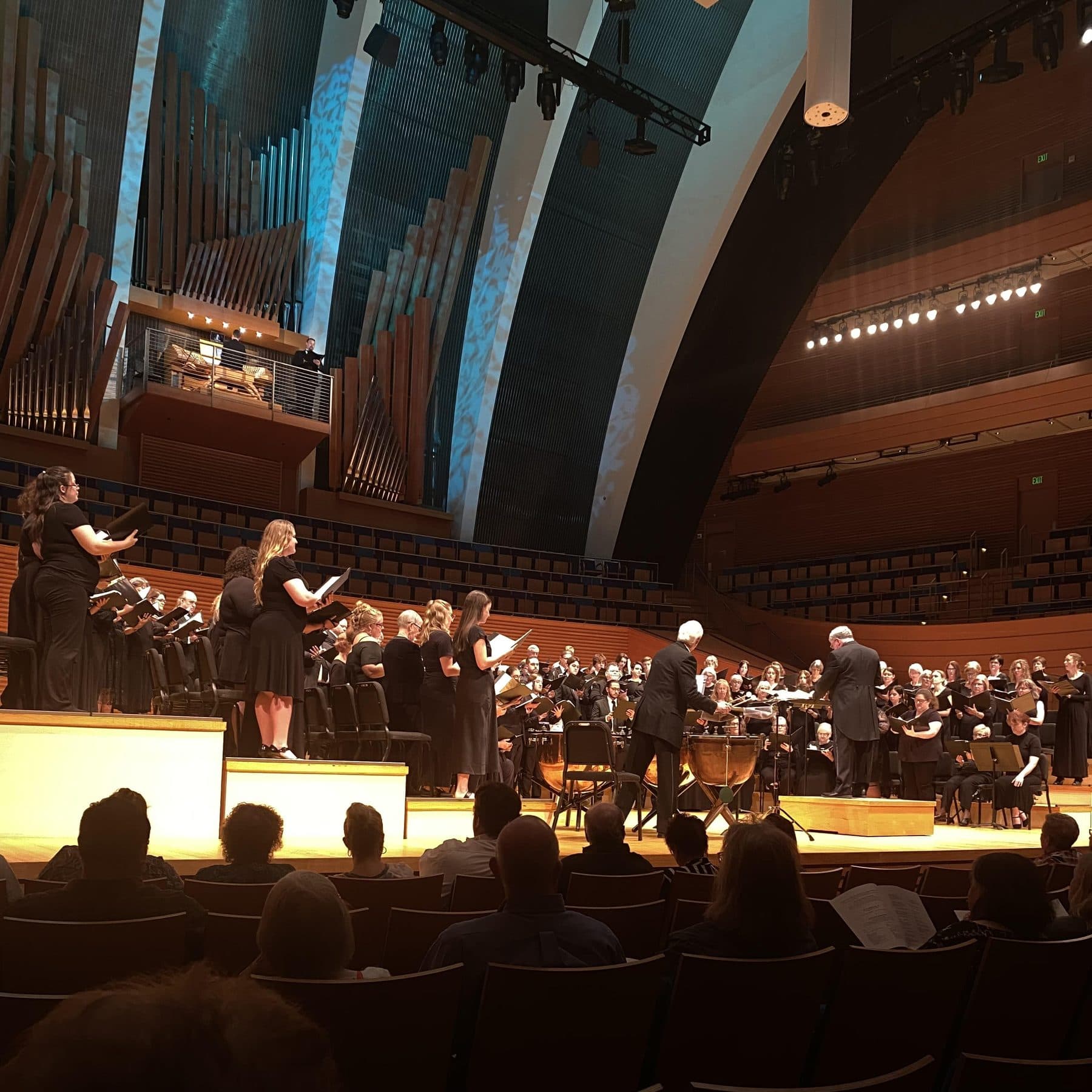 Summer Singers of Kansas City with orchestra at Helzberg Hall